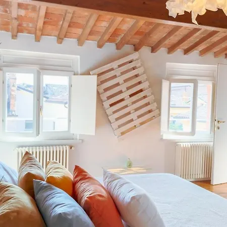 At Piazza Erbe Sky View Flat Free Parking